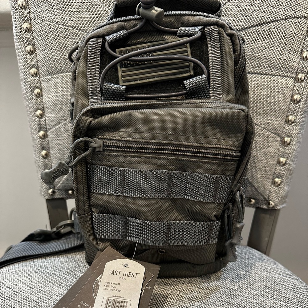 New with Tags East West USA Sling Bag - Picture 7 of 11